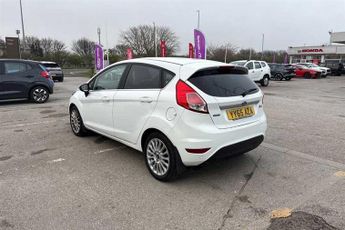 FORD FIESTA 1.0T EcoBoost Titanium Hatchback 5dr Petrol Powershift Euro 6 (1