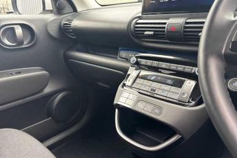 HYUNDAI INSTER Long Range 49kWh 02 SUV 5dr Electric Auto (115 ps)