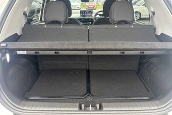 HYUNDAI INSTER Long Range 49kWh 02 SUV 5dr Electric Auto (115 ps)