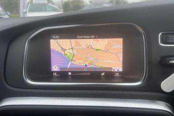 VOLVO V40 1.5 T3 R-Design Edition Hatchback 5dr Petrol Auto Euro 6 (s/s) (