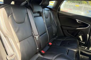VOLVO V40 1.5 T3 R-Design Edition Hatchback 5dr Petrol Auto Euro 6 (s/s) (