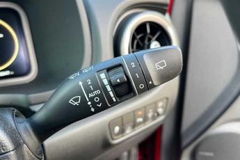 HYUNDAI KONA 1.6 h-GDi Premium SUV 5dr Petrol Hybrid DCT Euro 6 (s/s) (141 ps