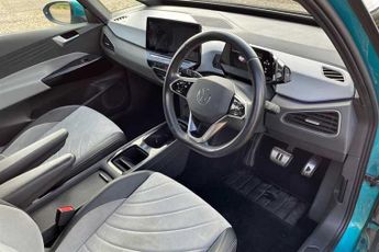 Volkswagen Id.3 Pro Performance 58kWh Family Hatchback 5dr Electric Auto (204 ps