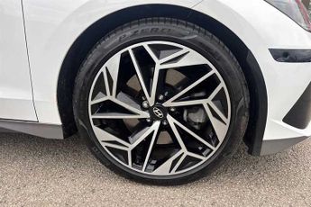 HYUNDAI IONIQ 6 77.4kWh Ultimate Saloon 4dr Electric Auto (228 ps)