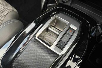 PEUGEOT E-2008 50kWh GT SUV 5dr Electric Auto (7kW Charger) (136 ps)