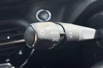 PEUGEOT E-2008 50kWh GT SUV 5dr Electric Auto (7kW Charger) (136 ps)