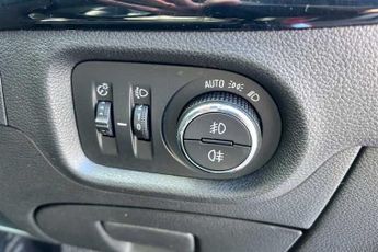 VAUXHALL ASTRA 1.4i Turbo GPF Elite Nav Hatchback 5dr Petrol Auto Euro 6 (s/s) 