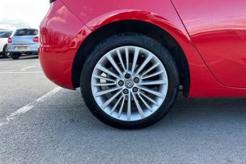 VAUXHALL ASTRA 1.4i Turbo GPF Elite Nav Hatchback 5dr Petrol Auto Euro 6 (s/s) 