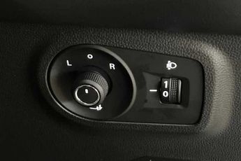 MG ZS 72.6kWh Trophy Long Range SUV 5dr Electric Auto (156 ps)