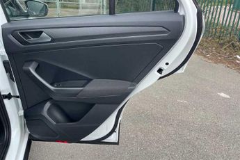 Volkswagen T-Roc T-Roc 1.5 TSi (150 PS) EVO SEL 5 Door Petrol SUV Automatic *** 1