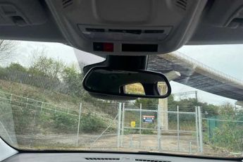 Vauxhall Crossland X 1.2i Turbo (130 PS) Elite Nav 5 Door Petrol SUV Automatic *** 1 