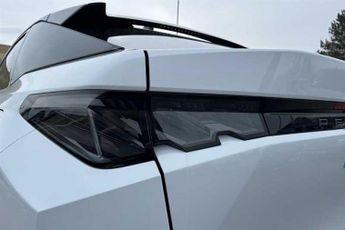 PEUGEOT E-3008 73kWh GT SUV 5dr Electric Auto (210 ps)