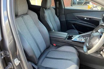 PEUGEOT 3008 1.6 13.2kWh Allure Premium + SUV 5dr Petrol Plug-in Hybrid e-EAT