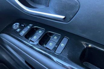 HYUNDAI TUCSON 1.6 h T-GDi 13.8kWh Ultimate SUV 5dr Petrol Plug-in Hybrid Auto 