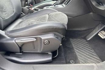 Vauxhall Grandland 1.2 Turbo Ultimate SUV 5dr Petrol Auto Euro 6 (s/s) (130 ps)