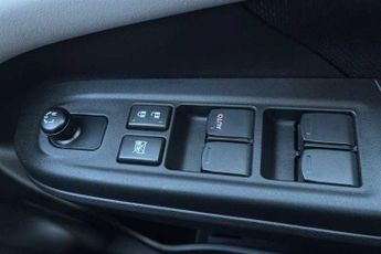 Suzuki Swift 1.2 MHEV Motion Hatchback 5dr Petrol Hybrid CVT Euro 6 (s/s) (82