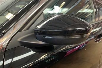 Vauxhall Mokka Electric 50kWh Ultimate SUV 5dr Electric Auto (136 ps)