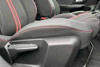 VAUXHALL Corsa Electric 50kWh Yes Hatchback 5dr Electric Auto (136 ps)