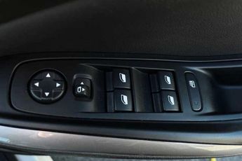 VAUXHALL GRANDLAND 1.2 Turbo SRi SUV 5dr Petrol Auto Euro 6 (s/s) (130 ps)