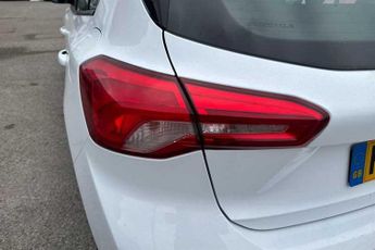 FORD FOCUS 1.0T EcoBoost Titanium Hatchback 5dr Petrol Auto Euro 6 (s/s) (1