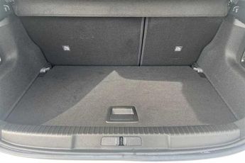 VAUXHALL MOKKA Electric 50kWh Elite Premium SUV 5dr Electric Auto (136 ps)