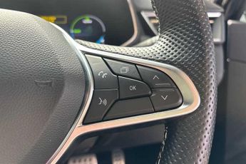 RENAULT CLIO 1.6 E-TECH E-Tech engineered Hatchback 5dr Petrol Hybrid Auto Eu