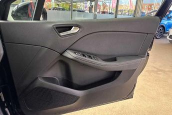 RENAULT CLIO 1.6 E-TECH E-Tech engineered Hatchback 5dr Petrol Hybrid Auto Eu