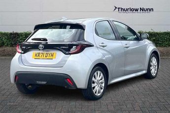 Toyota Yaris 1.5 VVT-h (116 PS) Icon 5 Door Petrol Hybrid Hatchback Automatic