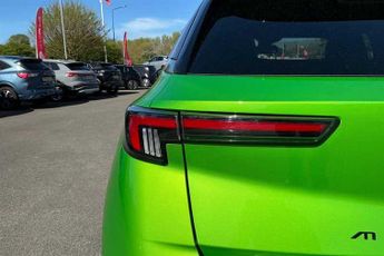 VAUXHALL MOKKA Electric 54kWh Ultimate SUV 5dr Electric Auto (Long Range) (156 ps)