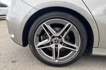 MERCEDES-BENZ A CLASS 1.3 A200 AMG Line Hatchback 5dr Petrol 7G-DCT Euro 6 (s/s) (163 