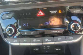 HYUNDAI IONIQ 1.6 h-GDi Premium SE Hatchback 5dr Petrol Hybrid DCT Euro 6 (s/s