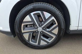 Hyundai KONA 64kWh Ultimate SUV 5dr Electric Auto (10.5kW Charger) (204 ps)