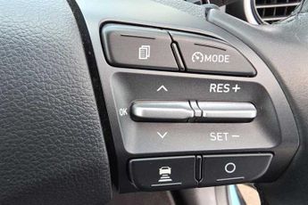 Hyundai KONA 64kWh Premium SE SUV 5dr Electric Auto (7kW Charger) (204 ps)