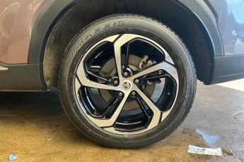 MG HS 1.5 T-GDI Trophy SUV 5dr Petrol DCT Euro 6 (s/s) (162 ps)