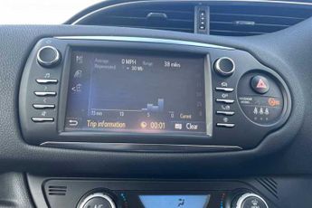 TOYOTA YARIS 1.5 VVT-h Y20 Bi-tone Hatchback 5dr Petrol Hybrid E-CVT Euro 6 (