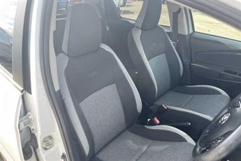 TOYOTA YARIS 1.5 VVT-h Y20 Bi-tone Hatchback 5dr Petrol Hybrid E-CVT Euro 6 (