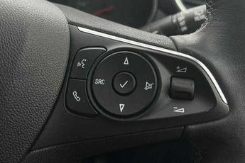 VAUXHALL CROSSLAND 1.2 Turbo Elite Nav SUV 5dr Petrol Auto Euro 6 (s/s) (130 ps)