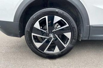VAUXHALL GRANDLAND 1.2 Ultimate SUV 5dr Petrol Hybrid e-DCT Euro 6 (s/s) (136 ps)