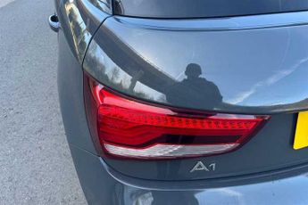 Audi A1 1.4 TFSI S line Sportback 5dr Petrol S Tronic Euro 6 (s/s) (125 