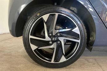 Hyundai i10 1.0 Premium Hatchback 5dr Petrol Auto Euro 6 (s/s) (67 ps)