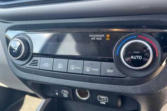 HYUNDAI i10 1.2 Premium Hatchback 5dr Petrol Auto Euro 6 (s/s) (79 ps)