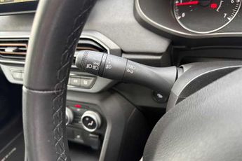 Dacia Sandero Stepway 1.0 TCe EXTREME Hatchback 5dr Petrol CVT Euro 6 (s/s) (90 ps)
