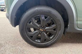 Dacia Sandero Stepway 1.0 TCe EXTREME Hatchback 5dr Petrol CVT Euro 6 (s/s) (90 ps)