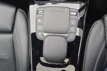 MercedeS-Benz CLA 1.3 CLA200 AMG Line (Premium Plus 2) Coupe 4dr Petrol 7G-DCT Eur