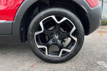 VAUXHALL CROSSLAND 1.5 Turbo D Ultimate SUV 5dr Diesel Auto Euro 6 (s/s) (120 ps)