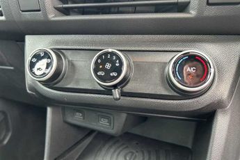 VAUXHALL FRONTERA ELECTRIC 44kWh Design SUV 5dr Electric Auto (113 ps)