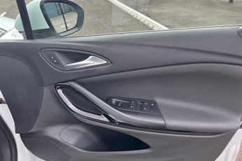 Vauxhall Astra 1.4i Turbo GPF Elite Nav Hatchback 5dr Petrol Auto Euro 6 (s/s) 