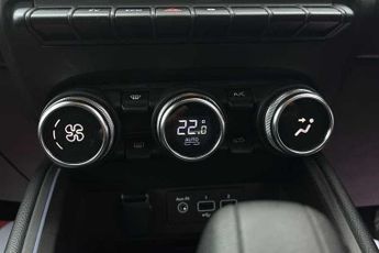 RENAULT CLIO 1.6 E-TECH Evolution Hatchback 5dr Petrol Hybrid Auto Euro 6 (s/