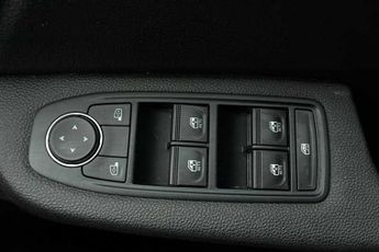 RENAULT CLIO 1.6 E-TECH Evolution Hatchback 5dr Petrol Hybrid Auto Euro 6 (s/