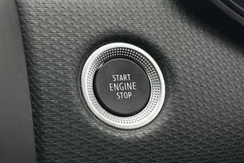 RENAULT CLIO 1.6 E-TECH Evolution Hatchback 5dr Petrol Hybrid Auto Euro 6 (s/